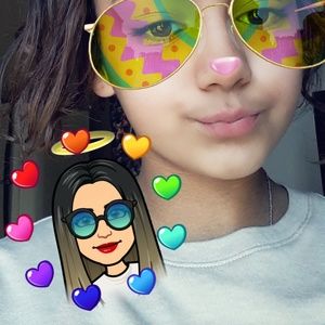 Meet your Posher, Andrea